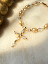 Load image into Gallery viewer, Heavenly Pearl Bracelet Style 3