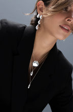 Load image into Gallery viewer, JASMINE TINY NECKLACE