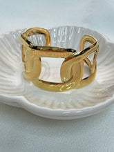 Load image into Gallery viewer, SG Style 18 Bangle
