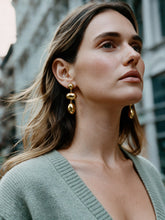 Load image into Gallery viewer, TIER PRESSURE Earrings- Gold
