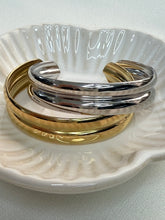 Load image into Gallery viewer, SG Style 22G Bangle
