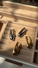 Load image into Gallery viewer, Fabulous Tear Drop Earring- Silver
