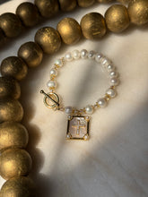 Load image into Gallery viewer, Heavenly Pearl Bracelet Style 1
