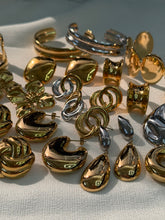 Load image into Gallery viewer, SG Style 22G Bangle
