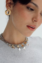 Load image into Gallery viewer, PETAL GRAY Gold Necklace
