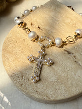 Load image into Gallery viewer, Heavenly Pearl Bracelet Style 2
