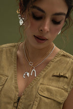 Load image into Gallery viewer, DUNE Earrings Silver Mate
