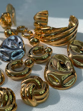 Load image into Gallery viewer, SG Style 20 Bangle
