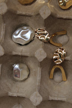 Load image into Gallery viewer, DUNE Earrings Silver Mate
