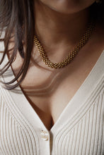 Load image into Gallery viewer, &quot;Golden Garland&#39; Necklace L
