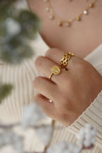 Load image into Gallery viewer, &#39;Mary Mary&#39; Ring
