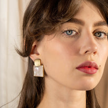 Load image into Gallery viewer, &#39;ARTICA&#39; Square Earring
